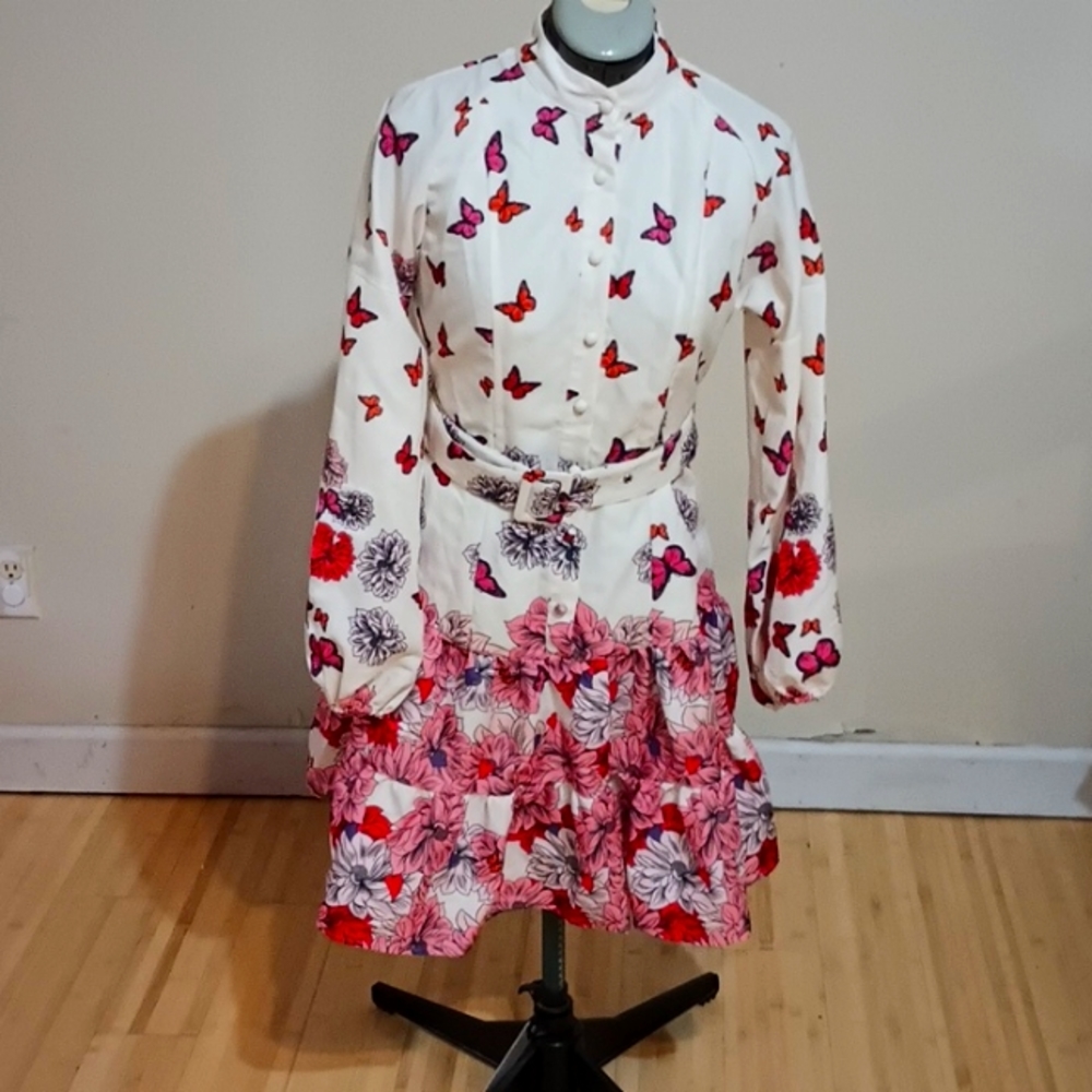 Nwt Beulah brand butterfly dress white size med long sleeve